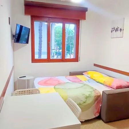 Two-room 150 Meters From The Sea With Umbrella And Sunbeds! *