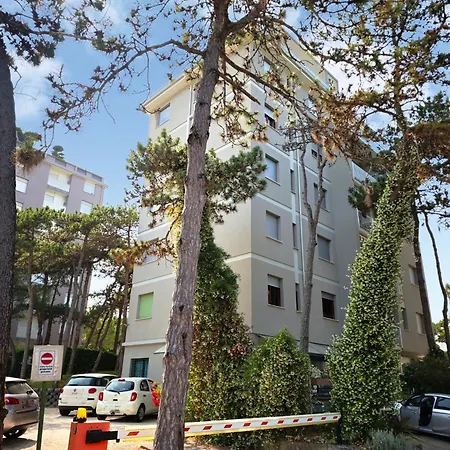 アパート Two-room 150 Meters From The Sea With Umbrella And Sunbeds!