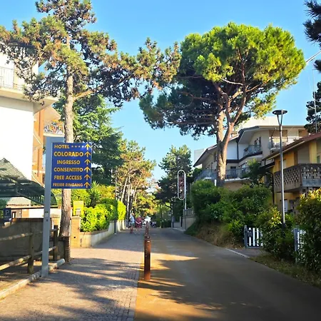 Two-room 150 Meters From The Sea With Umbrella And Sunbeds! * リニャーノ・サッビアドーロ
